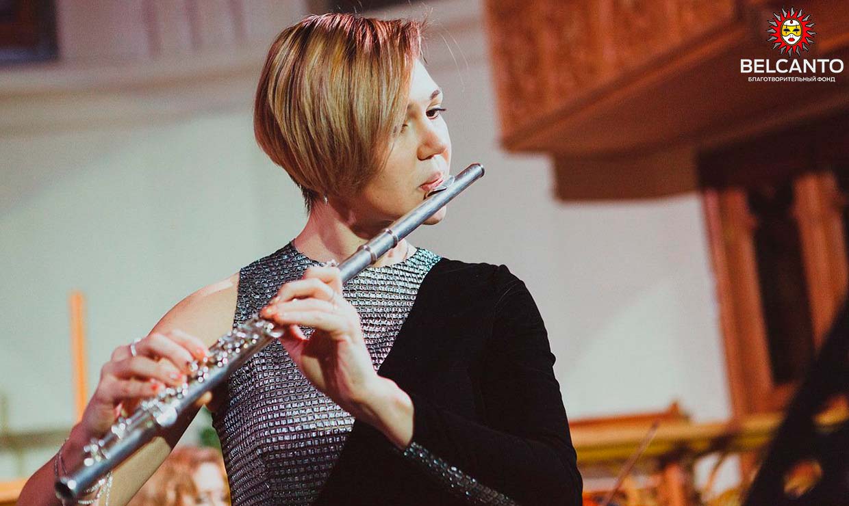 Зоя Вязовская: флейта, кельтская арфа, арфа, фортепиано — концерты в Москве  2024-2025