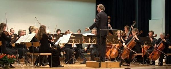 Камерный струнный оркестр “Kirchgemeindeorchester Schwamendingen” 
