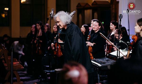 Оркестр «ГНЕСИНСКИЕ ВИРТУОЗЫ»